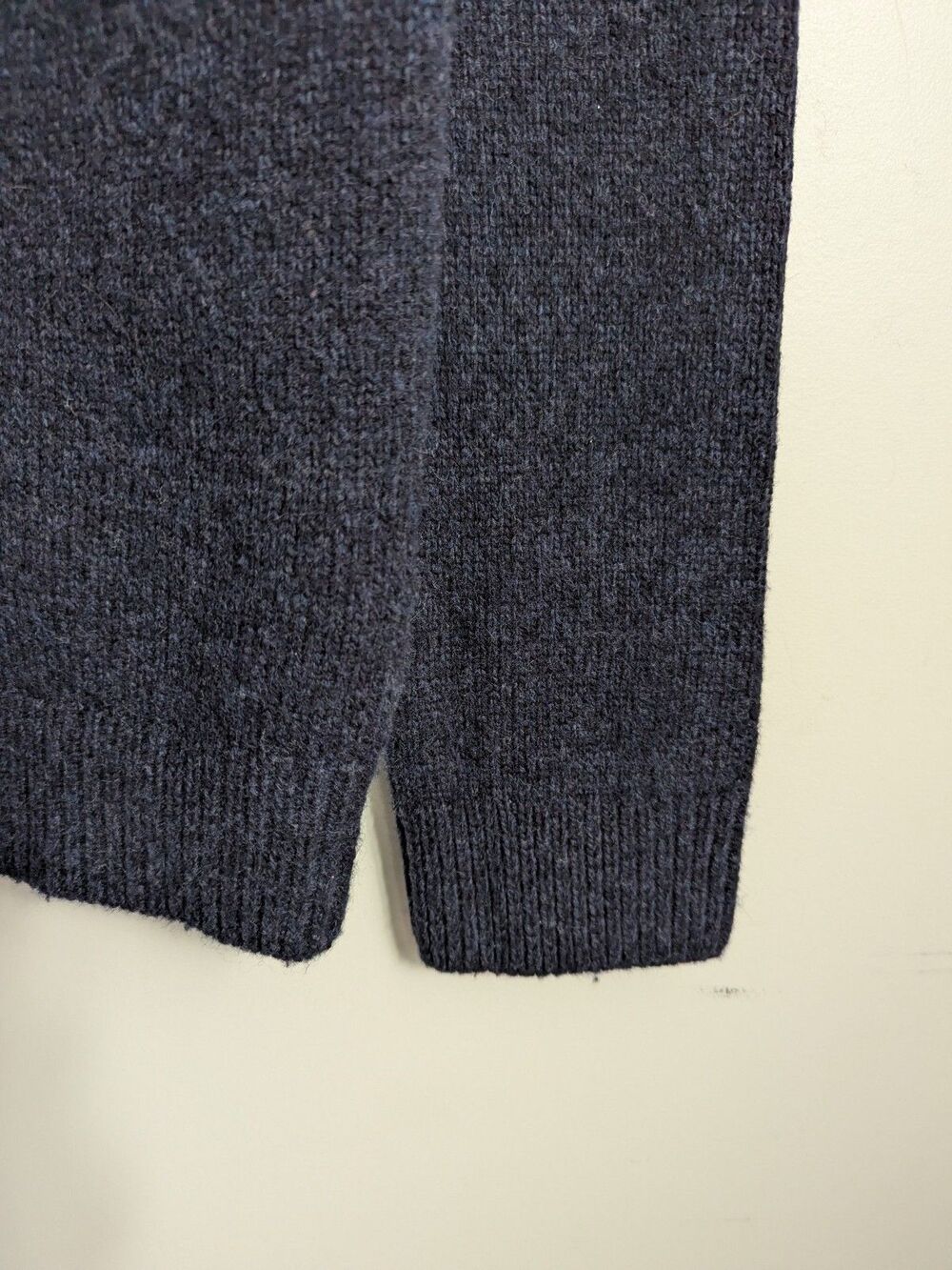 ABERCROMBIE & FITCH Wool Blend Nordic Pattern Sweater NAVY BLUE Crew Neck MENS L - Picture 4 of 7